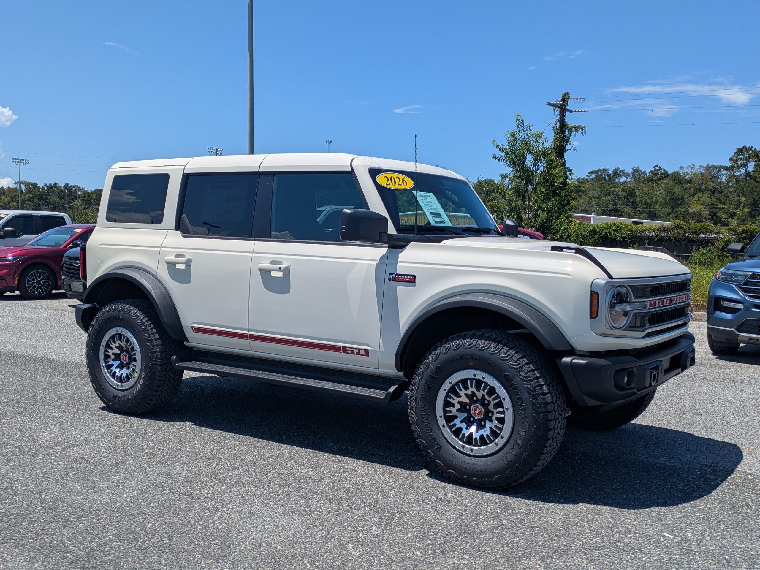 New 2026 Ford Bronco Outer Banks w/ Sasquatch Package AWD/4WD image 2