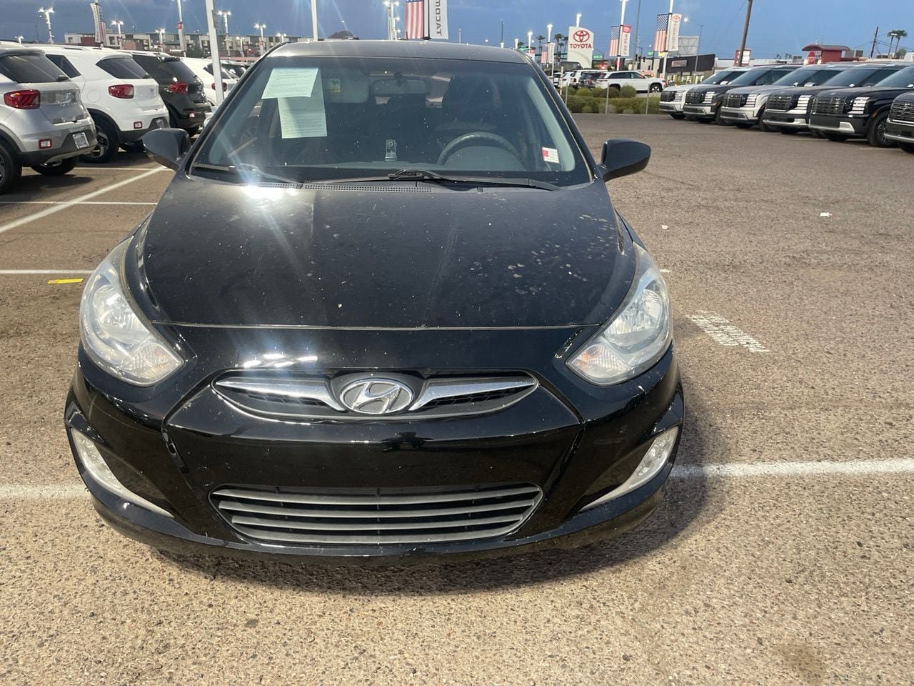 Used 2012 Hyundai Accent GLS w/ Premium Pkg 3 FWD image 2
