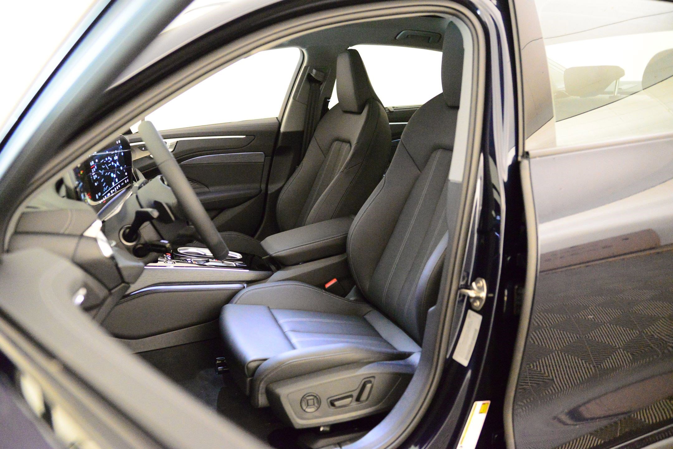 New 2026 Audi A6 Premium Plus image 4