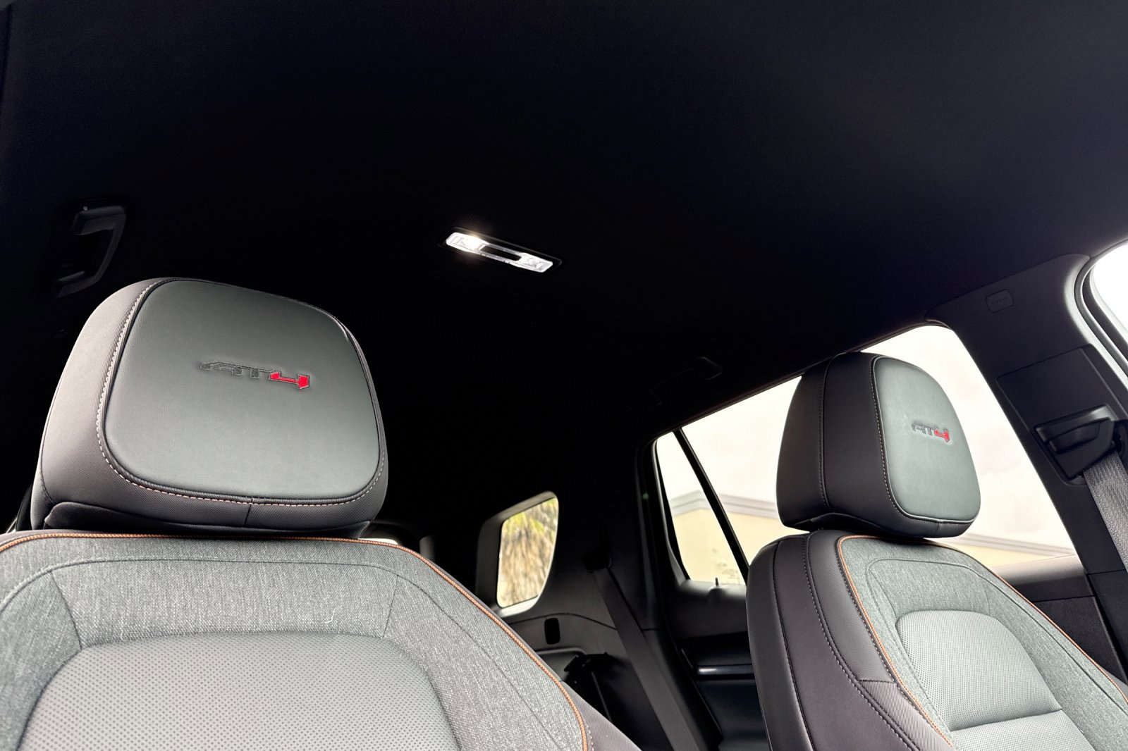 Used 2026 GMC Terrain AT4 w/ Technology Package II image 21