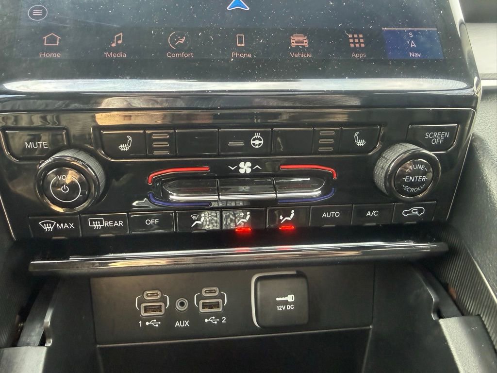 Used 2025 Jeep Grand Cherokee Limited image 23