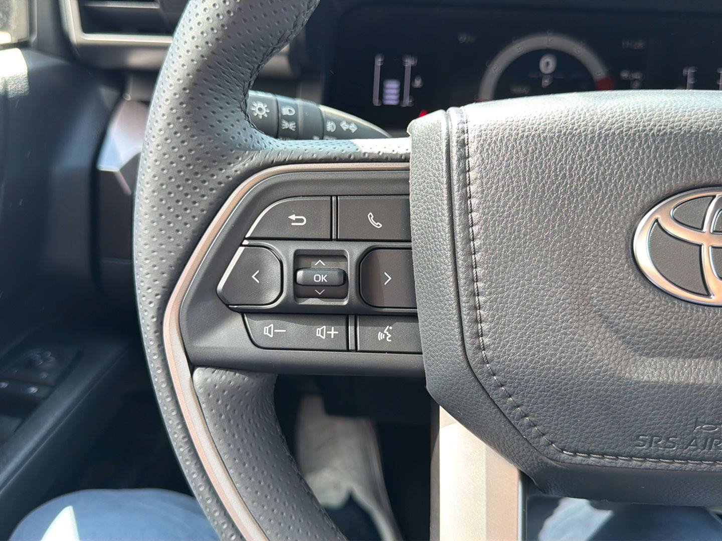 New 2026 Toyota 4Runner SR5 AWD/4WD image 19
