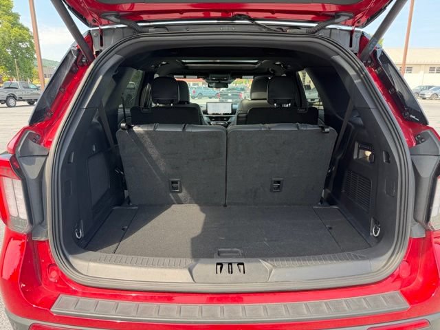 Certified 2025 Ford Explorer ST w/ Sun And Sound Package AWD/4WD image 21