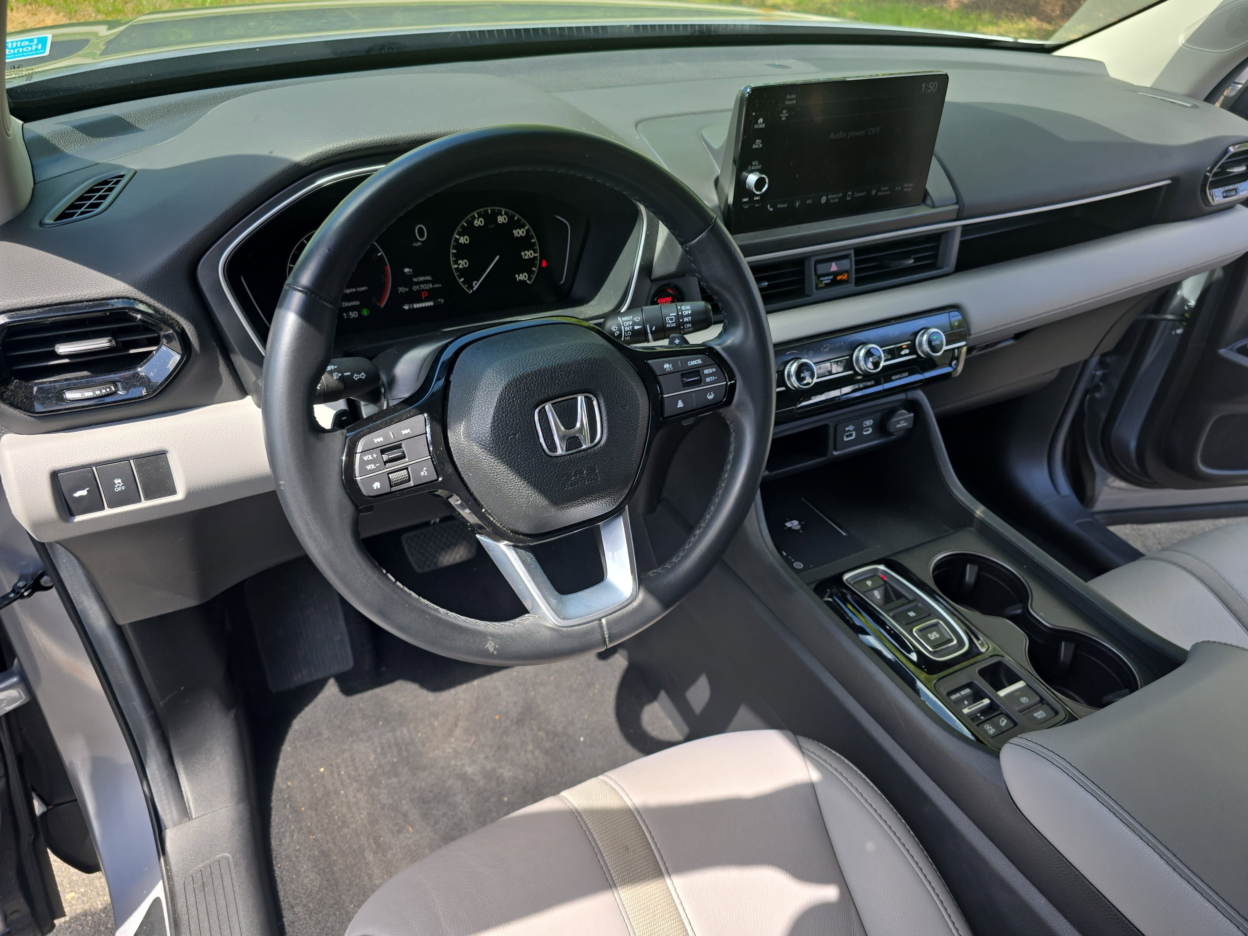 Used 2025 Honda Pilot EX-L image 18