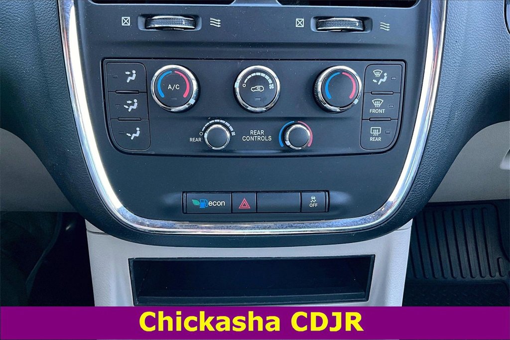 Used 2019 Dodge Grand Caravan SXT image 15