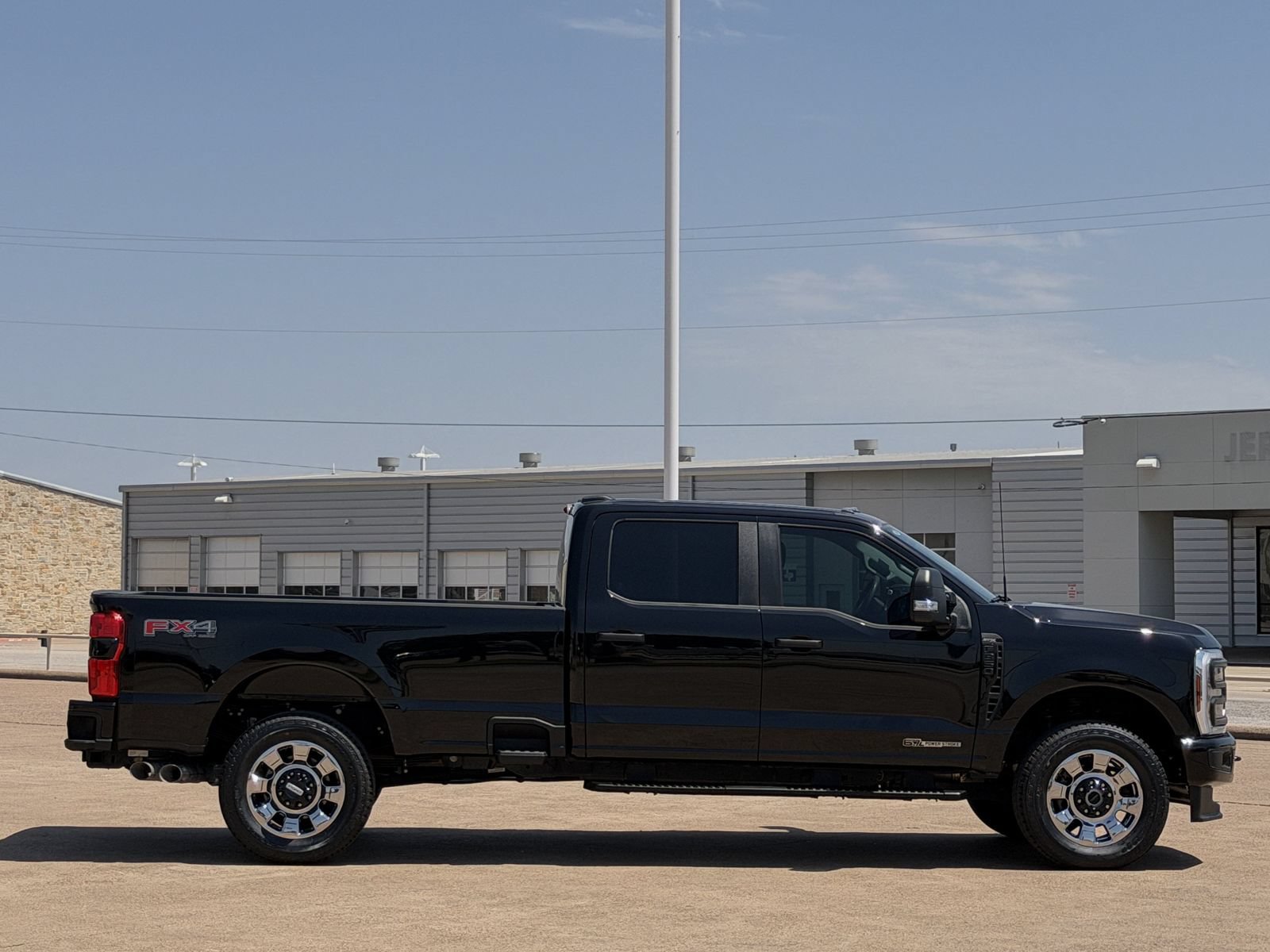 Used 2025 Ford F350 XL w/ STX Appearance Package AWD/4WD video 3