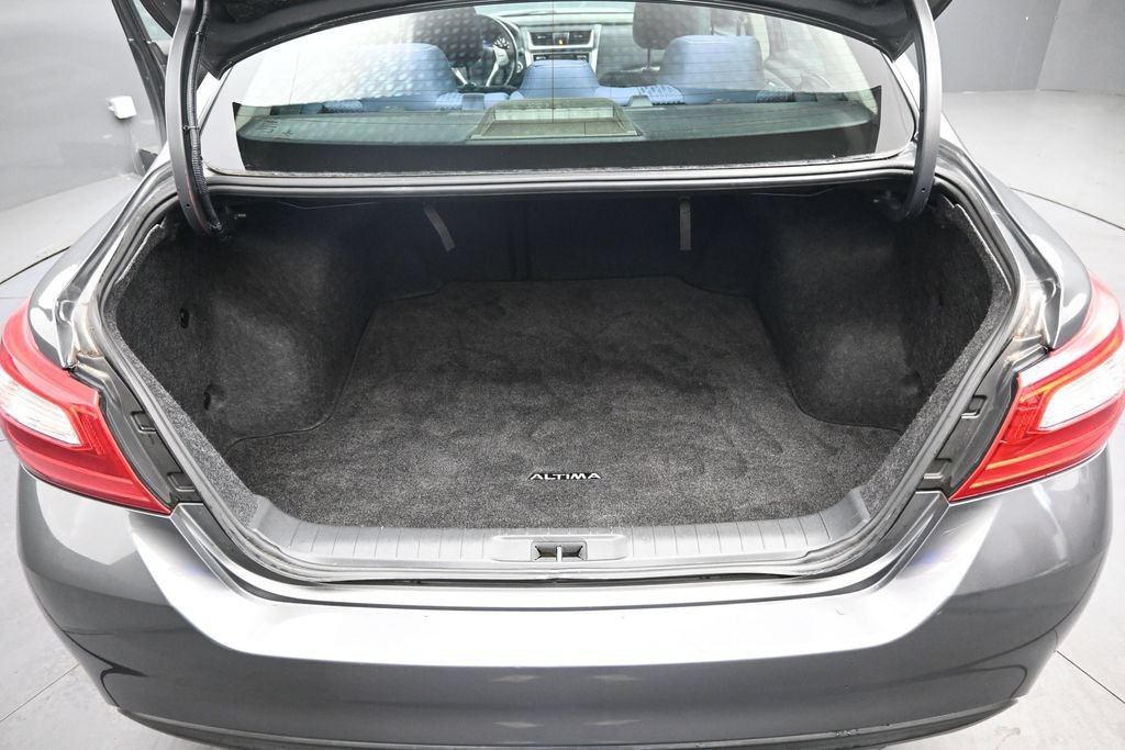 Used 2017 Nissan Altima 2.5 SV w/ Convenience Package FWD image 15