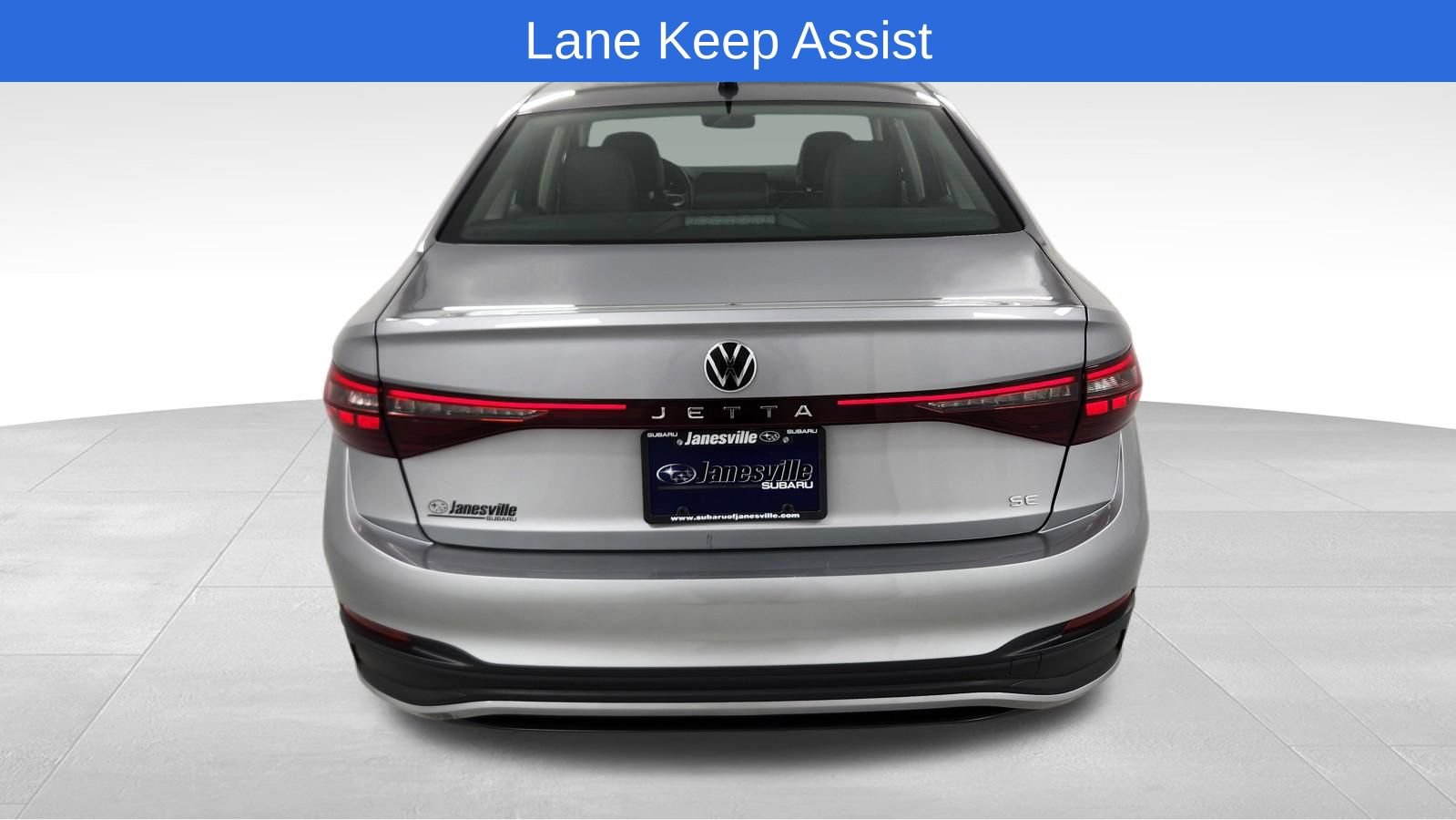 Used 2025 Volkswagen Jetta SE FWD image 4