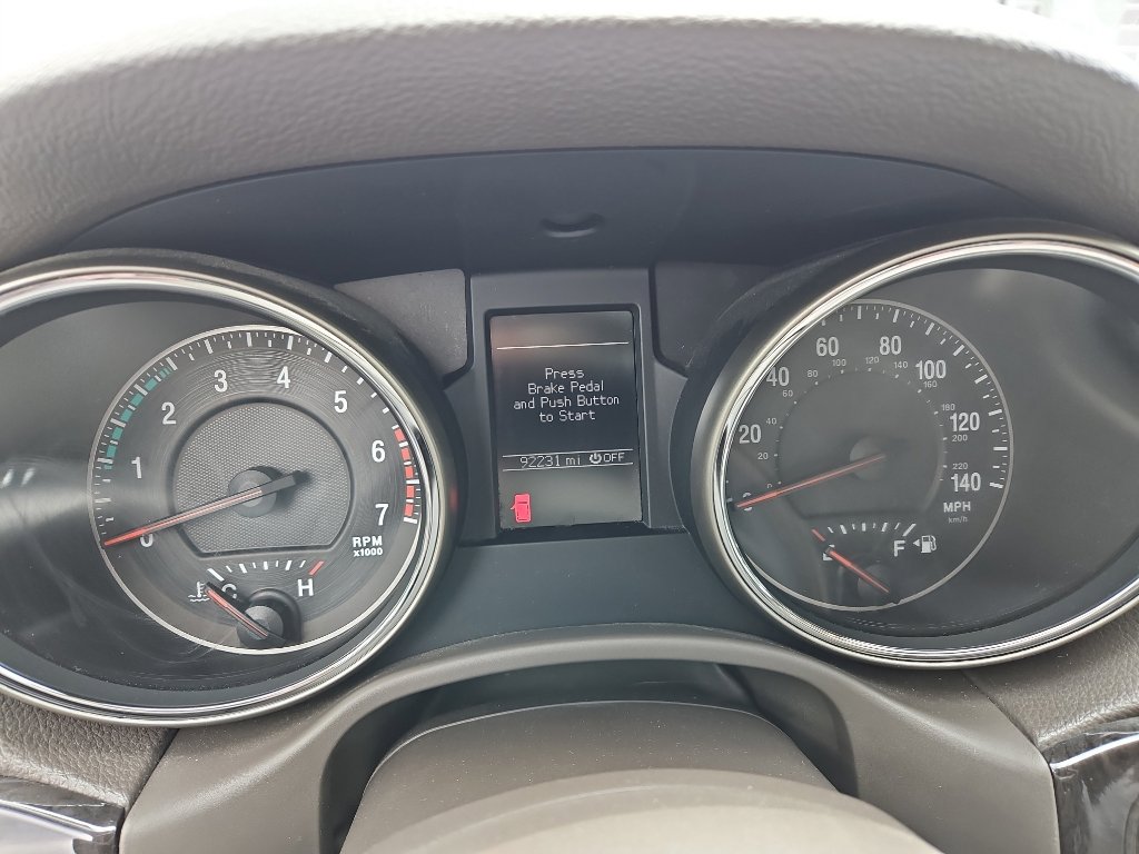 Used 2011 Jeep Grand Cherokee Laredo AWD/4WD image 9