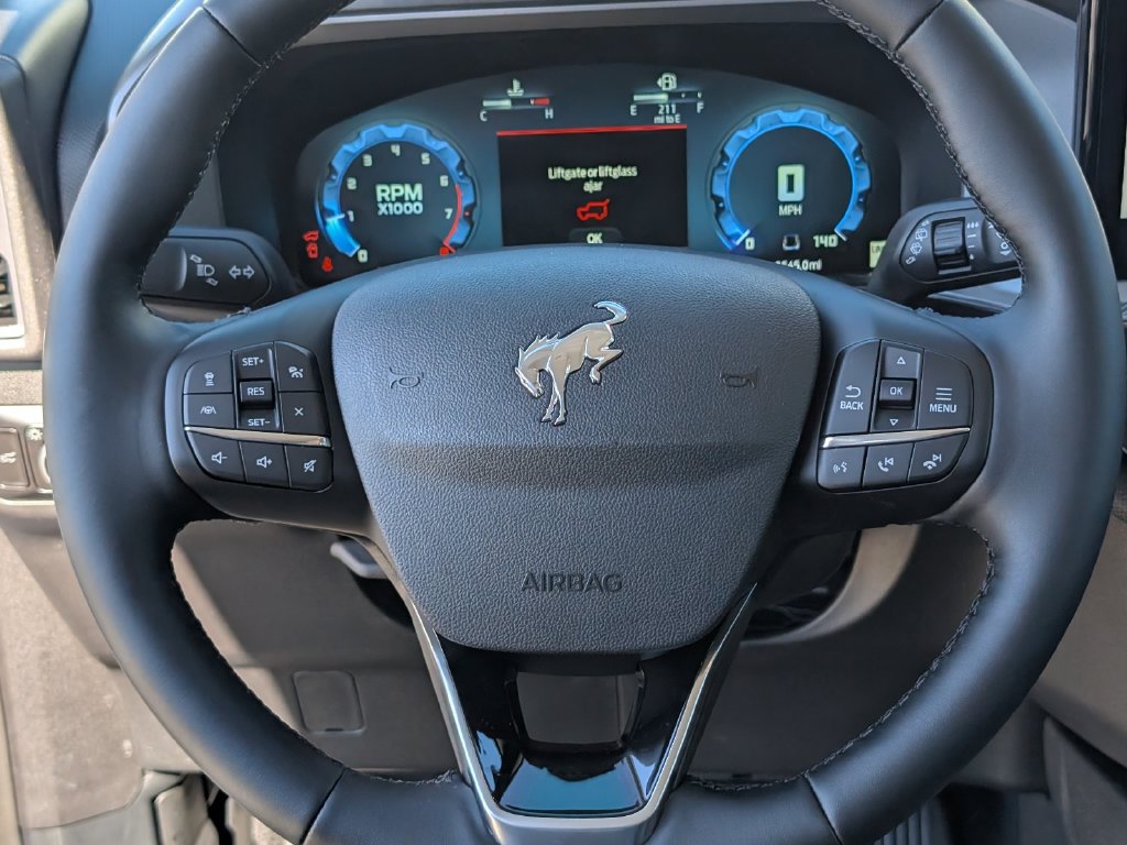 Used 2025 Ford Bronco Sport Outer Banks w/ Outer Banks Tech Package+ AWD/4WD image 18