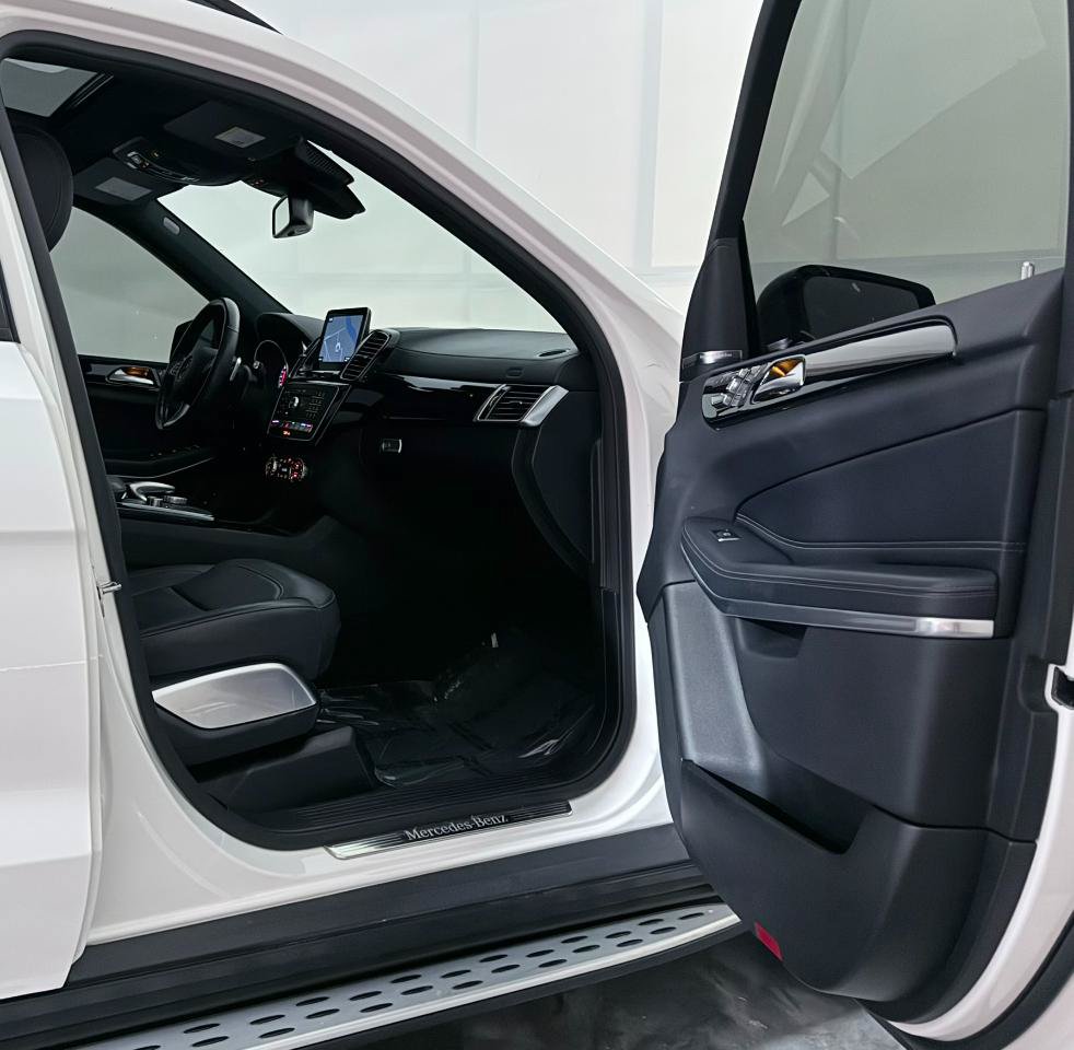 Used 2019 Mercedes-Benz GLS 550 4MATIC w/ Driver Assistance Package image 26