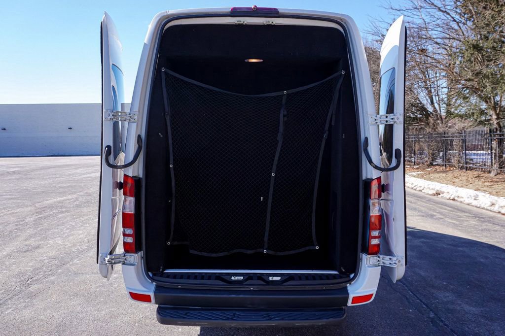Used 2015 Mercedes-Benz Sprinter 2500 image 46
