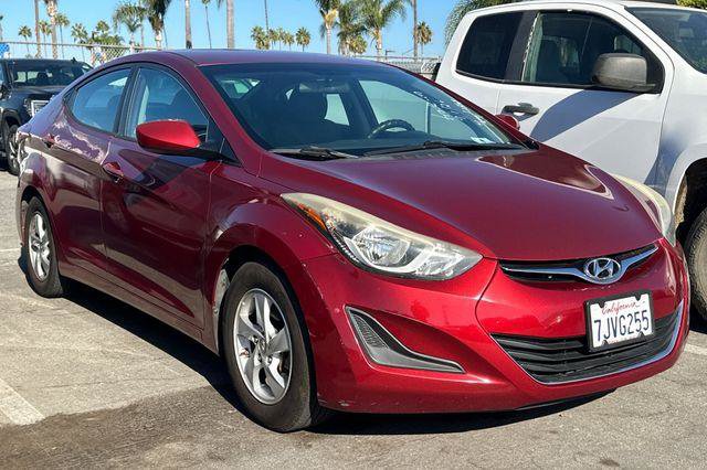 Used 2015 Hyundai Elantra SE FWD image 2