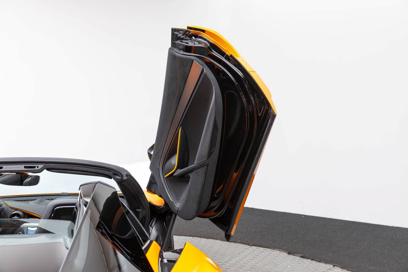 New 2027 McLaren 750S Spider RWD image 36