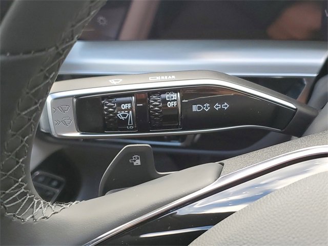 New 2026 Cadillac Lyriq Premium Luxury image 15