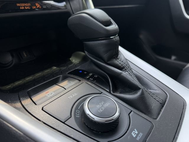 Certified 2022 Toyota RAV4 XLE w/ Convenience Package AWD/4WD image 19