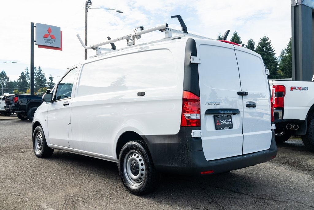 Used 2023 Mercedes-Benz Metris image 4