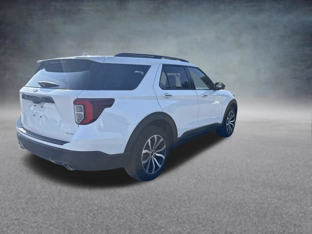 Used 2023 Ford Explorer ST-Line AWD/4WD image 5