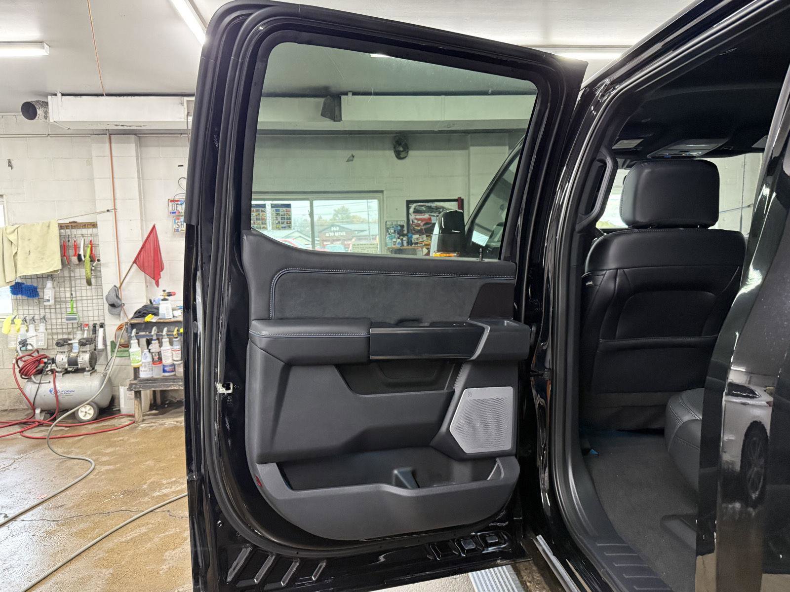 New 2026 Ford F350 Platinum image 19