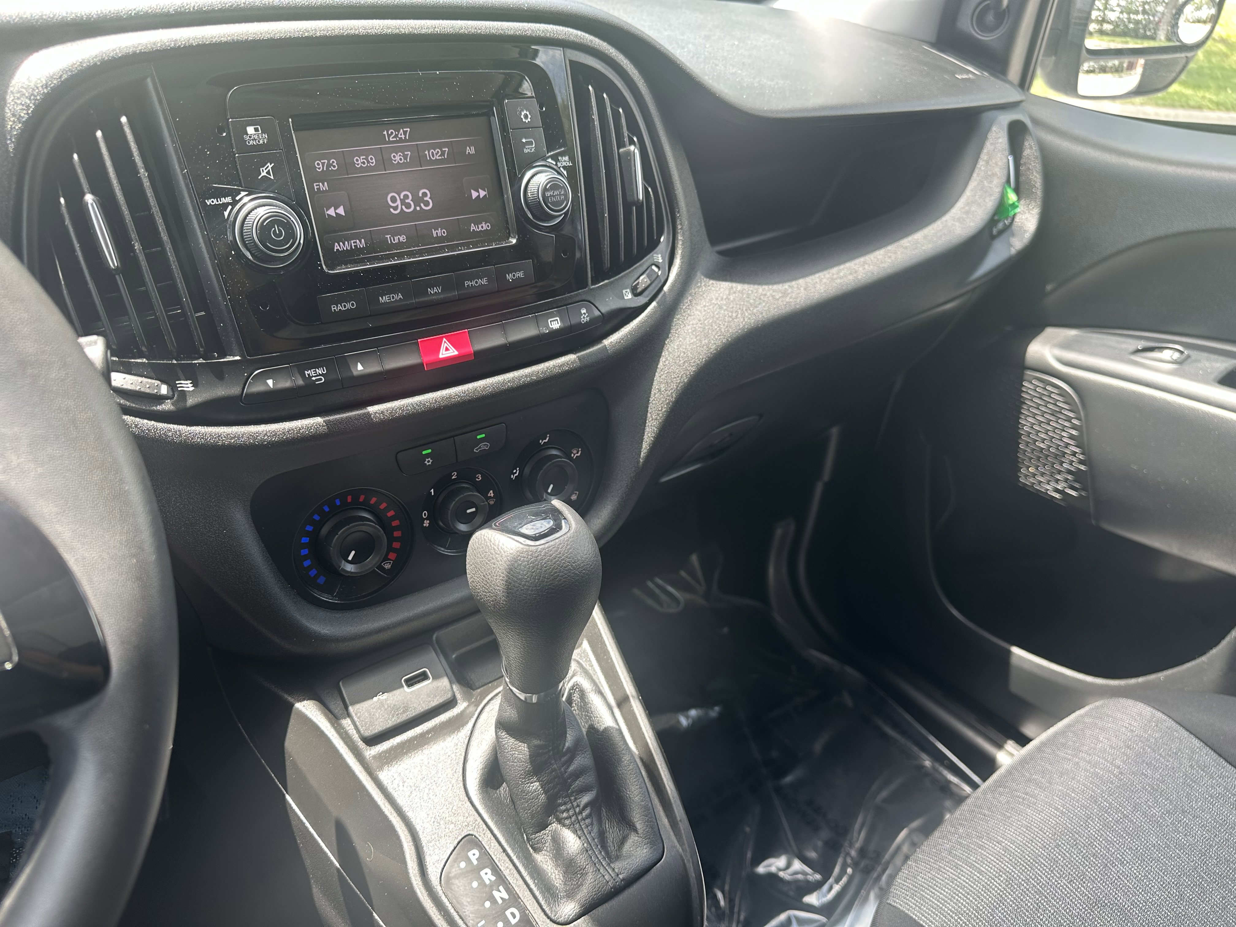 Used 2022 RAM ProMaster City Tradesman w/ Window Group 05 image 31