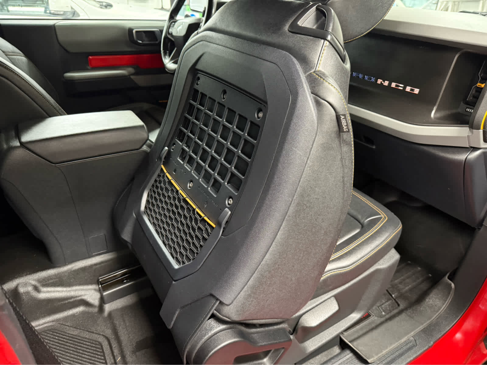 Used 2023 Ford Bronco Badlands AWD/4WD image 17