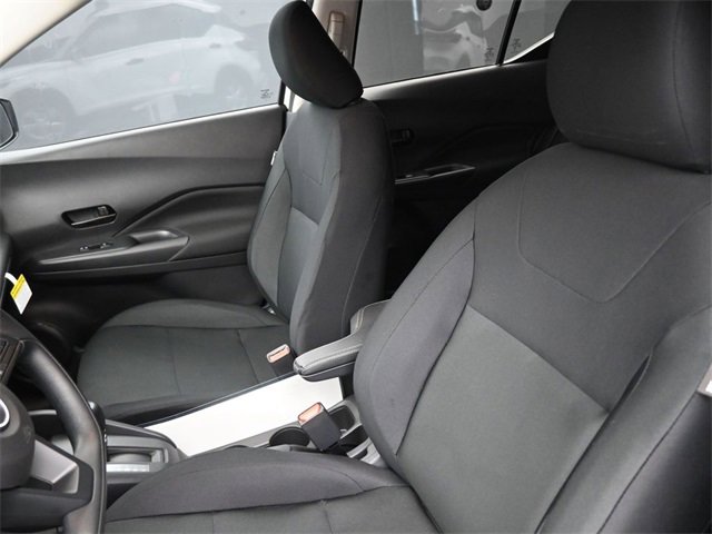 New 2025 Nissan Kicks Play S w/ Interior Electronics Package image 19