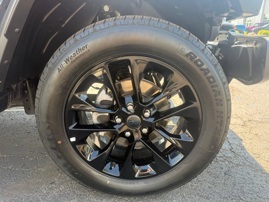Used 2025 Jeep Wrangler Unlimited Sahara AWD/4WD image 59