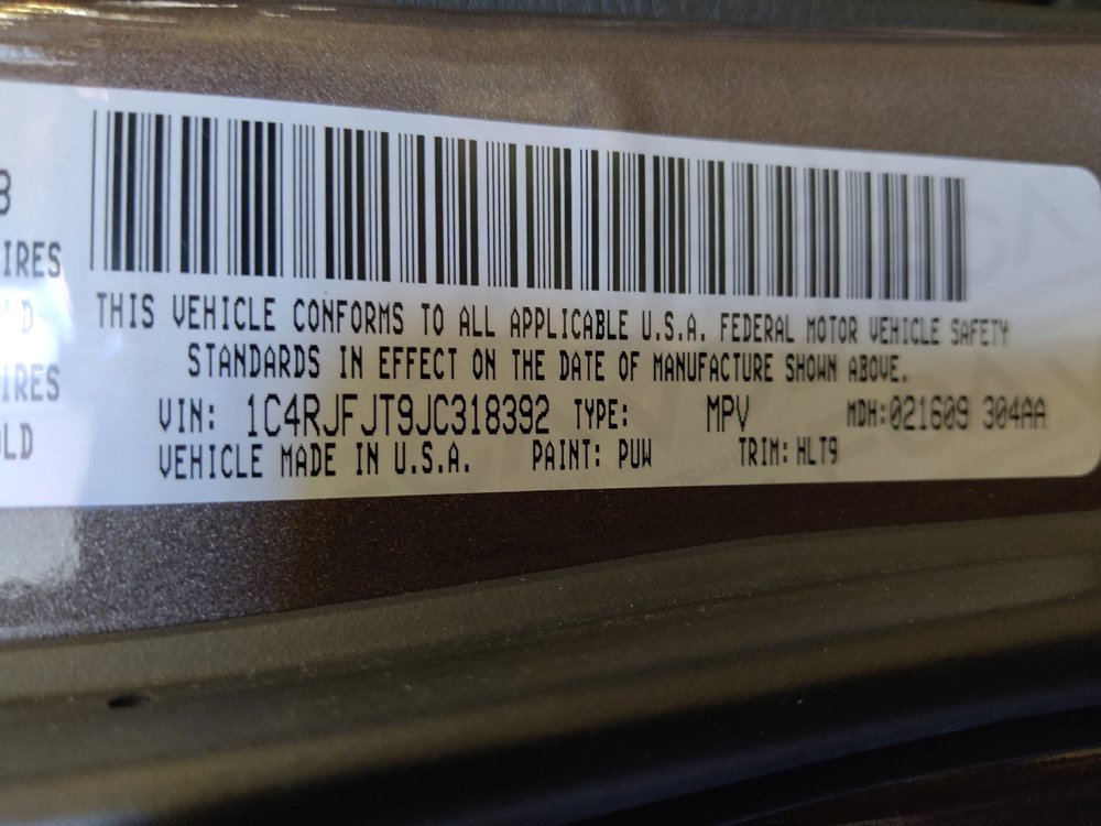 Used 2018 Jeep Grand Cherokee Summit w/ Platinum Series Group image 33