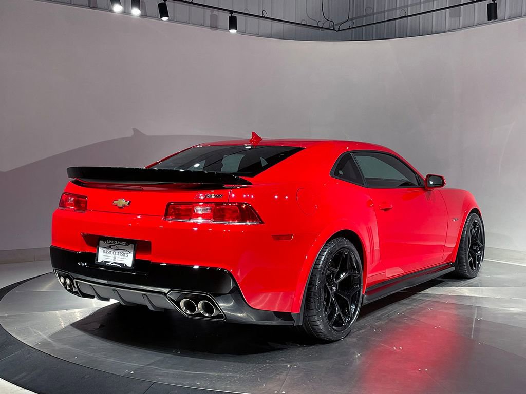 Used 2015 Chevrolet Camaro Z/28 RWD image 5