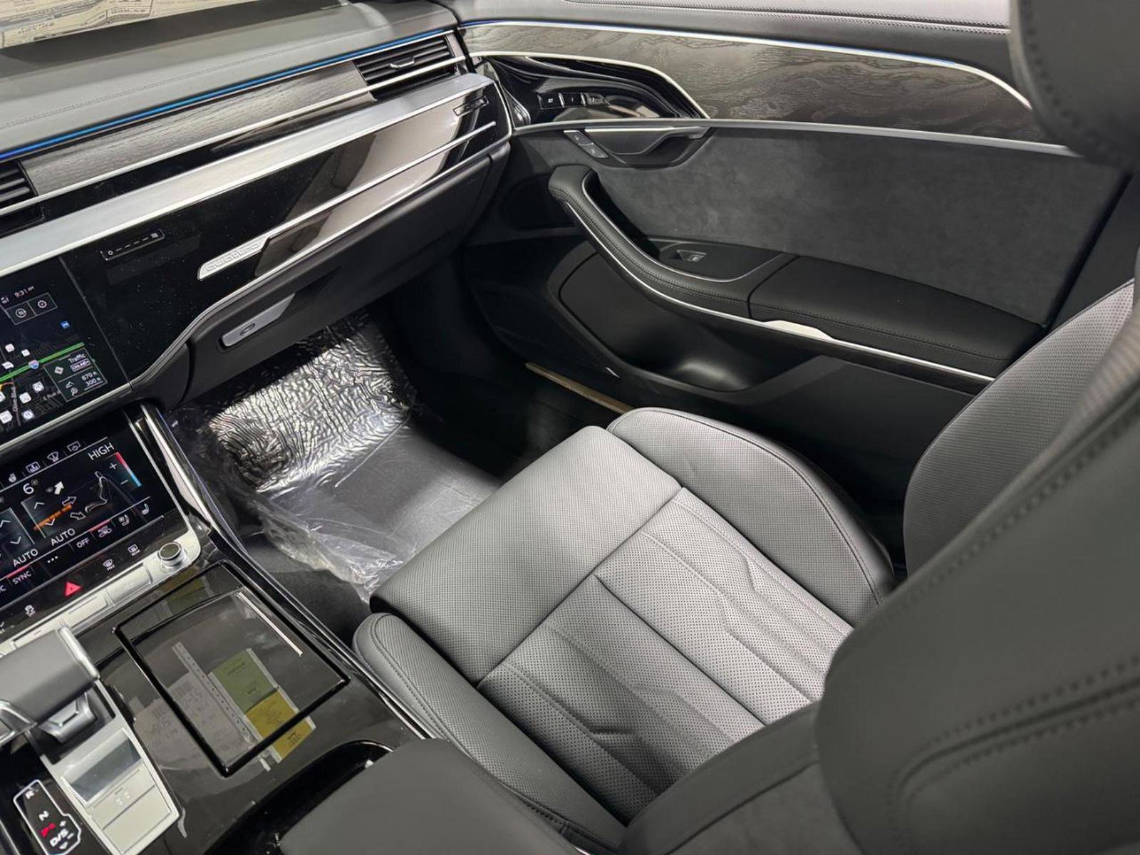 New 2026 Audi A8 L 3.0T image 17