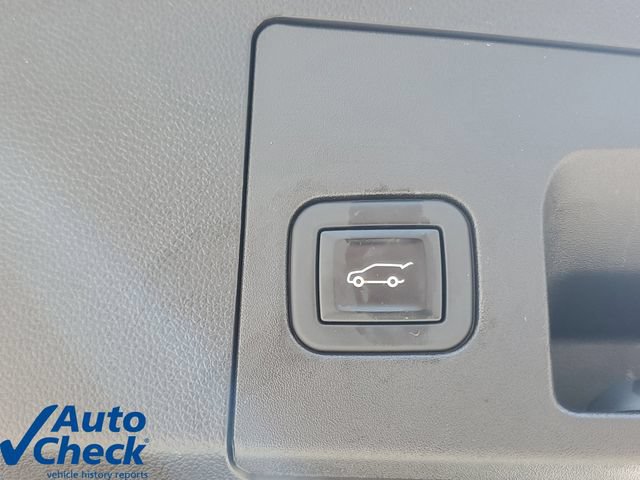 Certified 2023 Cadillac XT4 Sport FWD image 11