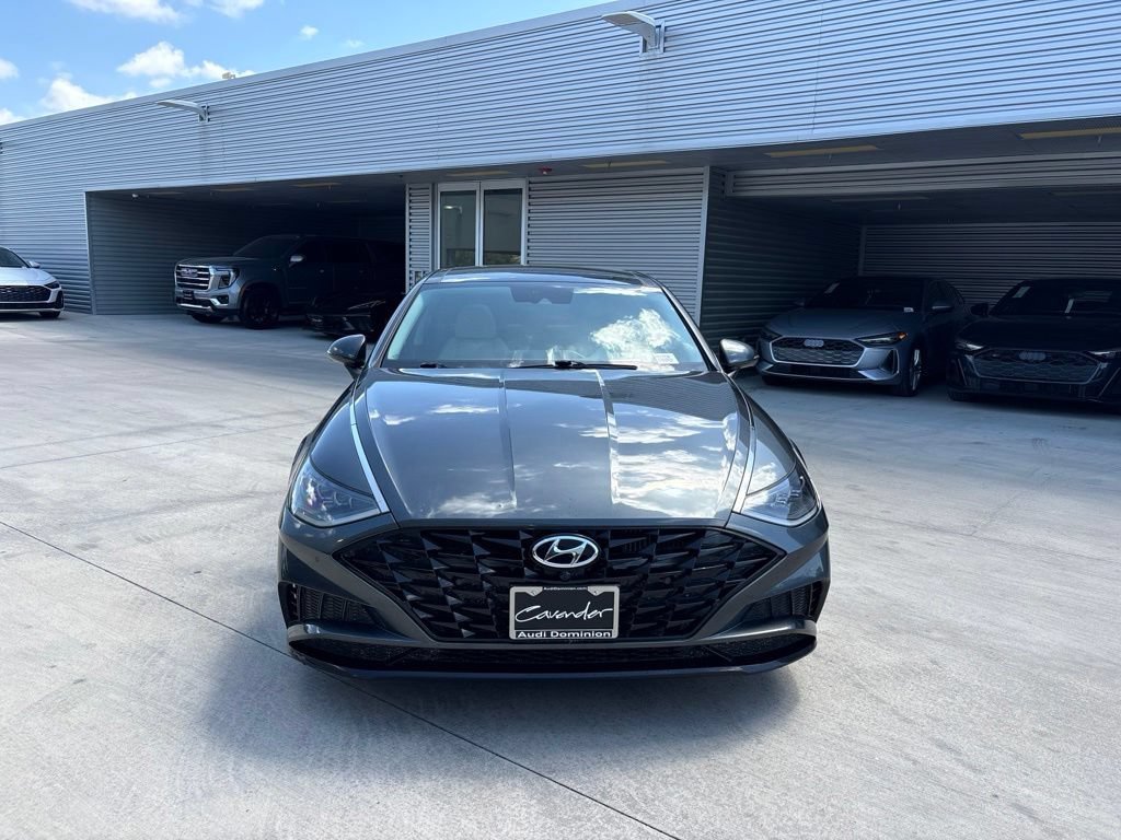 Used 2023 Hyundai Sonata Limited FWD image 2