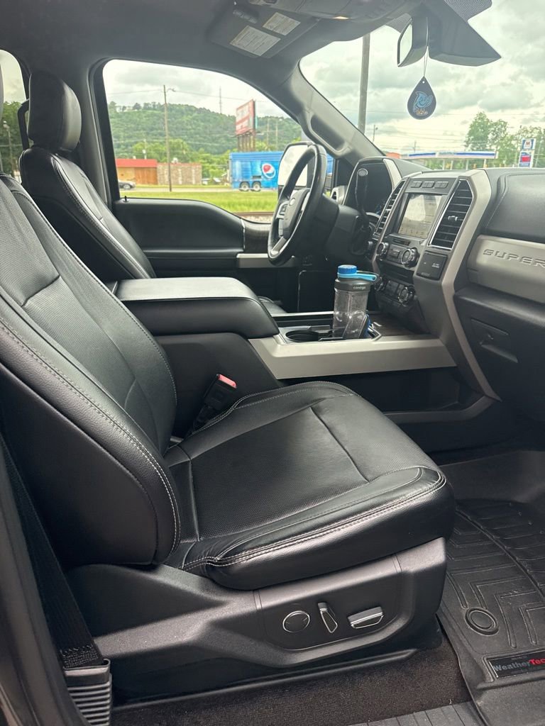 Used 2018 Ford F250 Lariat w/ Lariat Ultimate Package AWD/4WD image 11