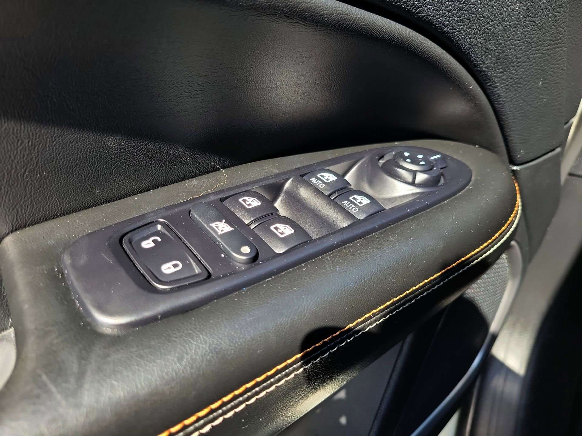 Used 2021 Jeep Compass Latitude FWD image 19