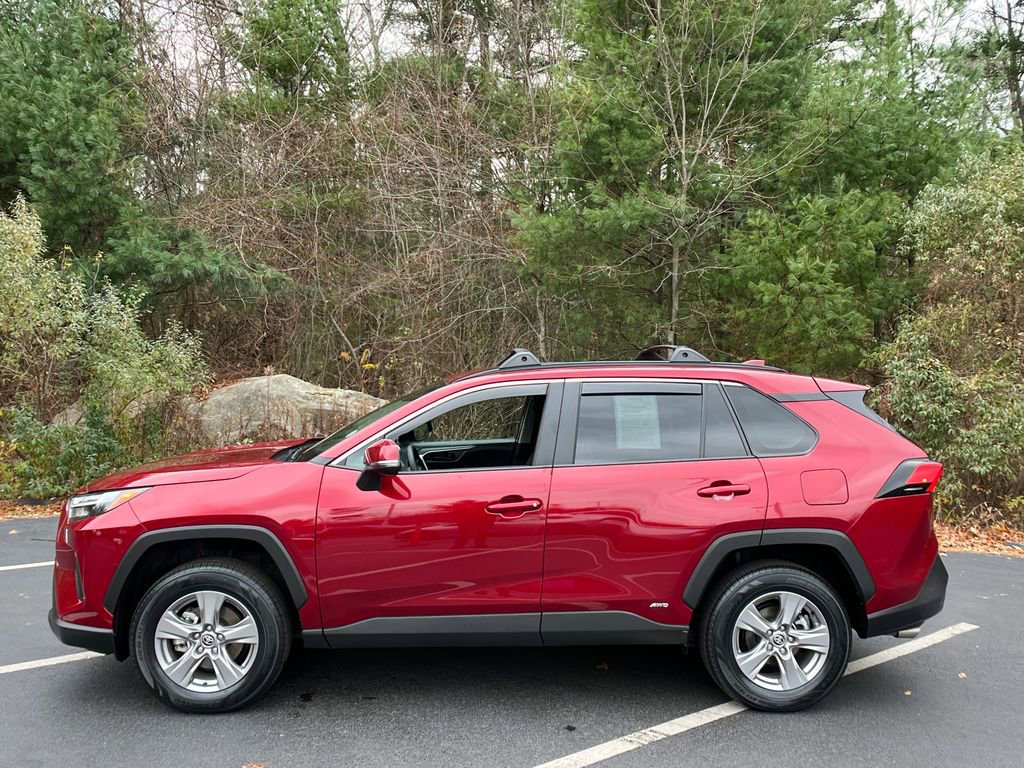 Used 2025 Toyota RAV4 LE image 2