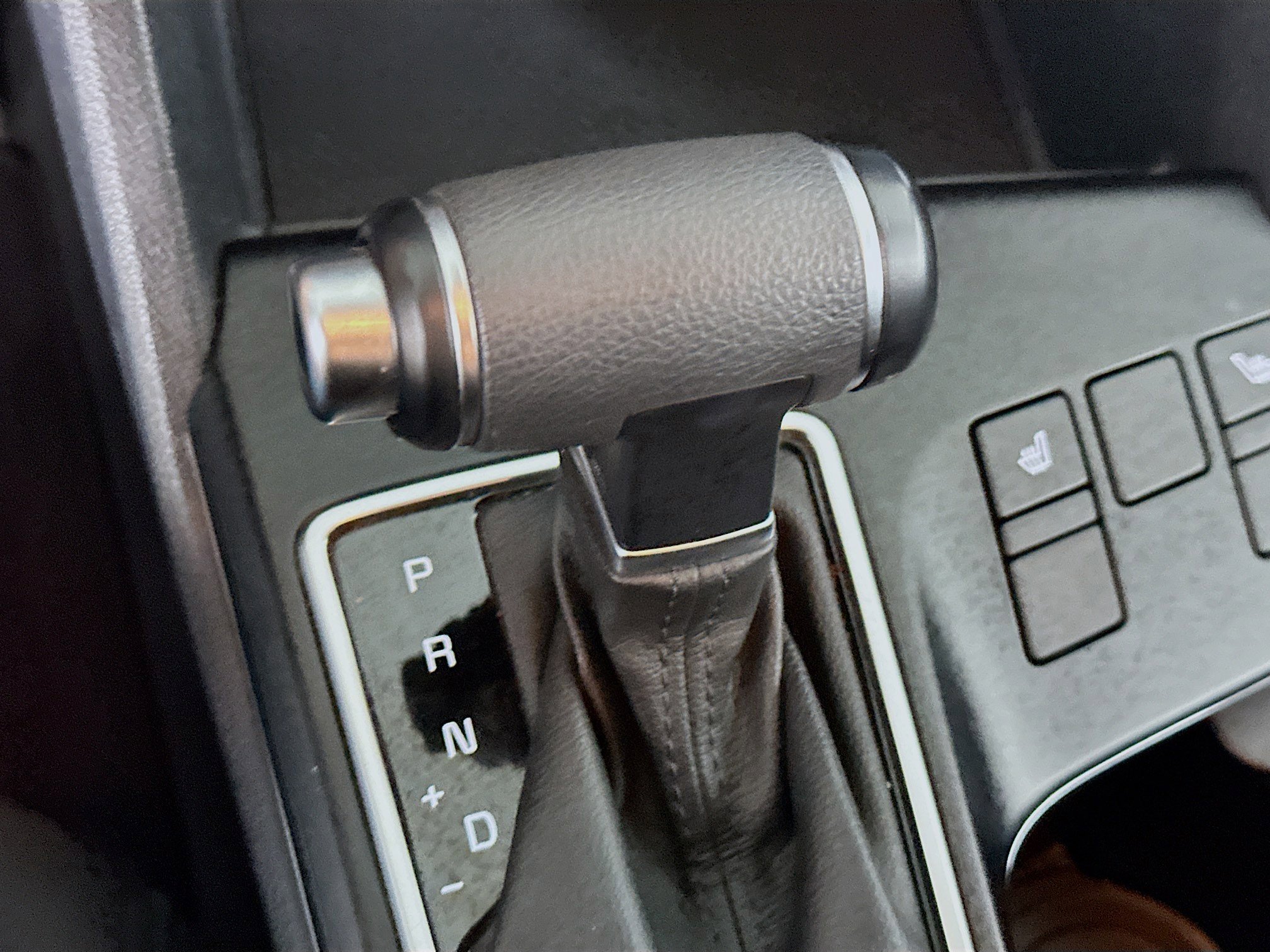 Used 2025 Kia Sportage LX image 24