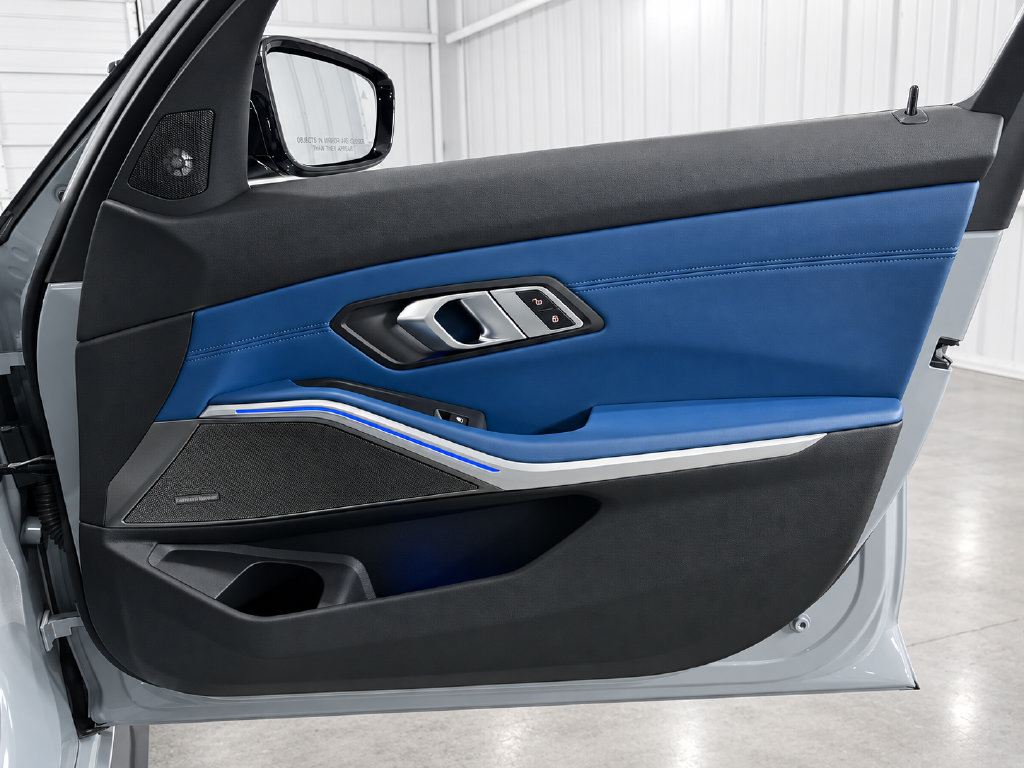 Used 2022 BMW M3 w/ Executive Package RWD image 44