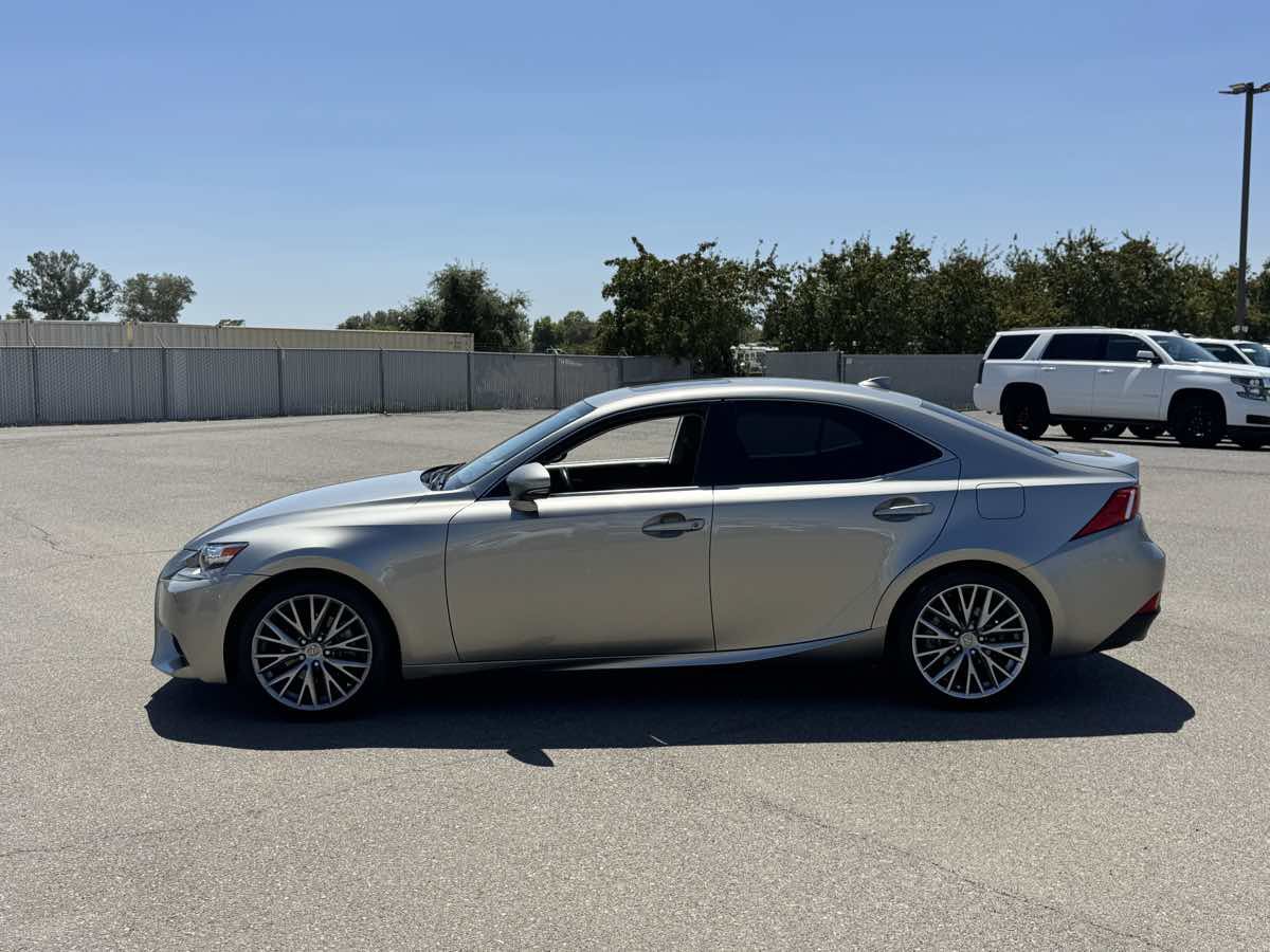 Used 2014 Lexus IS 250 w/ Navigation Package RWD image 6