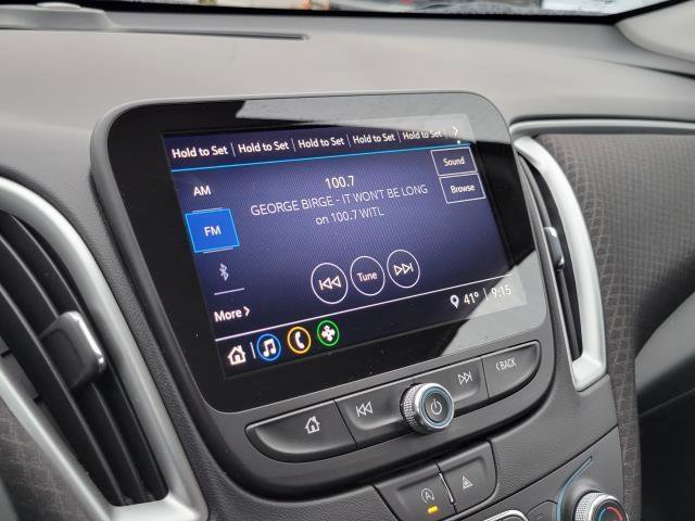 Used 2023 Chevrolet Malibu RS image 17