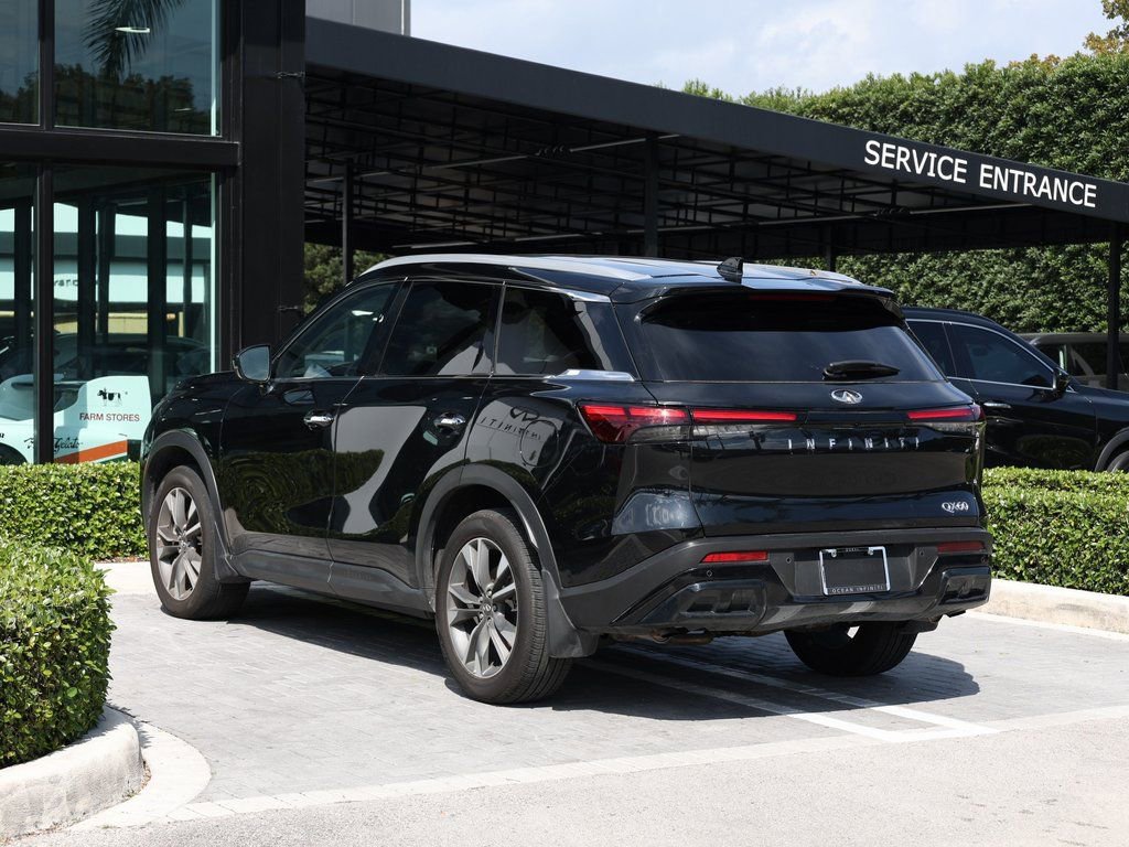 Certified 2025 INFINITI QX60 Luxe w/ Vision Package image 5