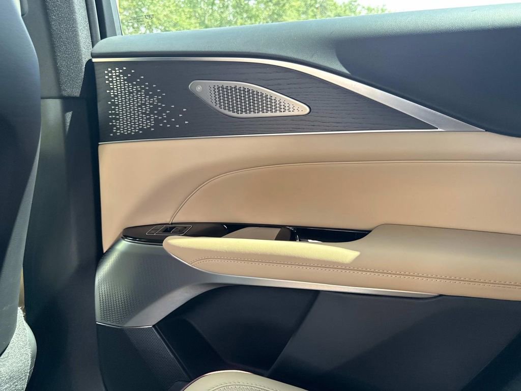 New 2025 Cadillac Lyriq Sport w/ Nappa Leather Package image 15