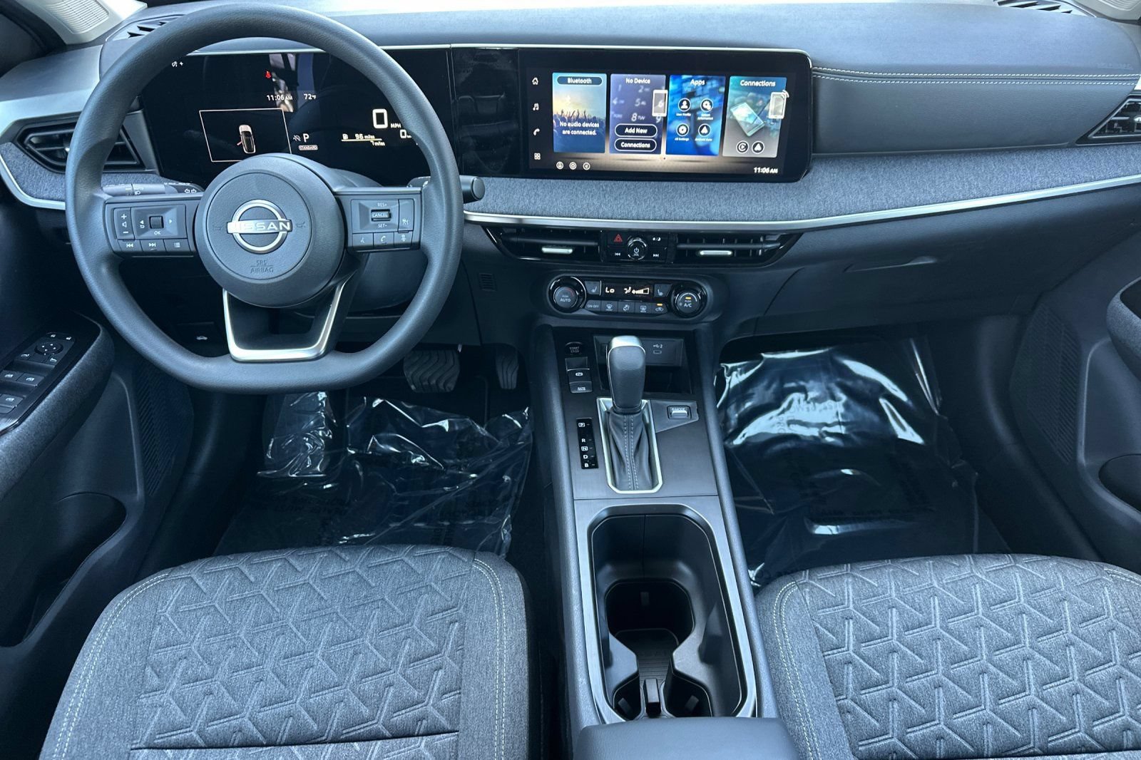 New 2026 Nissan Kicks SV w/ SV Premium Package FWD image 16