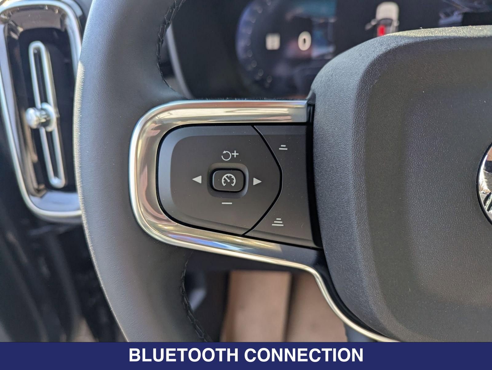 New 2026 Volvo XC40 B5 Plus w/ Protection Package Premier AWD/4WD image 12