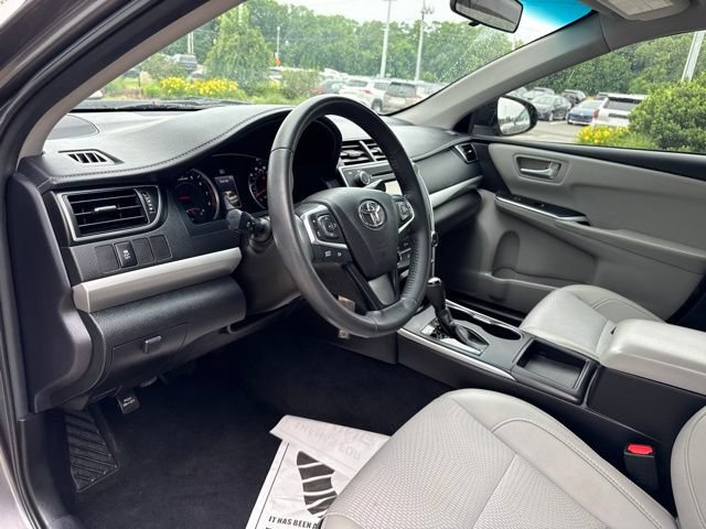Used 2017 Toyota Camry SE FWD image 23