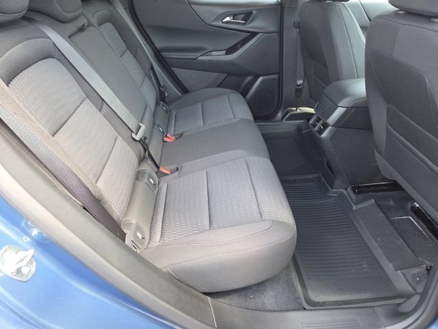 New 2027 Chevrolet Equinox LT w/ LPO, Floor Liner Package FWD image 18