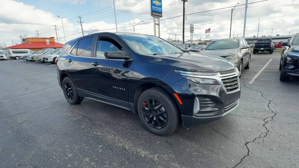Used 2024 Chevrolet Equinox LT w/ LPO, Floor Liner Package FWD image 2
