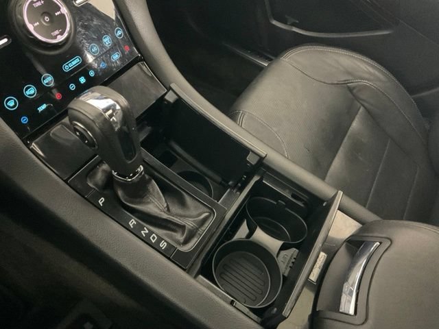 Used 2015 Ford Taurus Limited w/ Equipment Group 301A AWD/4WD image 11