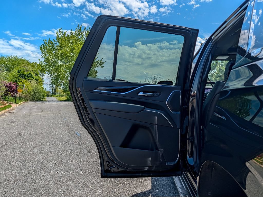 Used 2023 Cadillac Escalade Sport AWD/4WD image 20