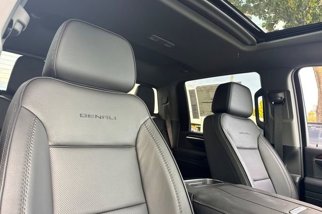 New 2026 GMC Sierra 2500 Denali w/ Denali Reserve Package image 16
