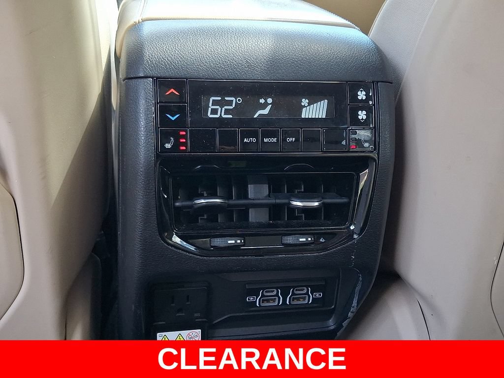 Used 2022 Jeep Grand Cherokee L Limited AWD/4WD image 12